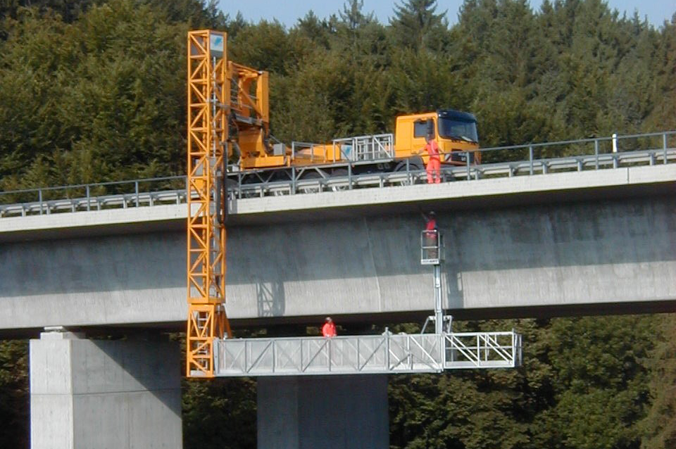 Brücken im Land Verfall der Brücken im Land